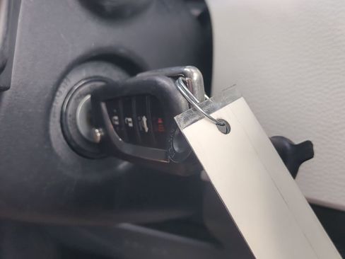 Used 2020 Toyota Corolla SE image 30