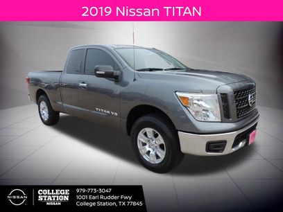 Used 2019 Nissan Titan SV