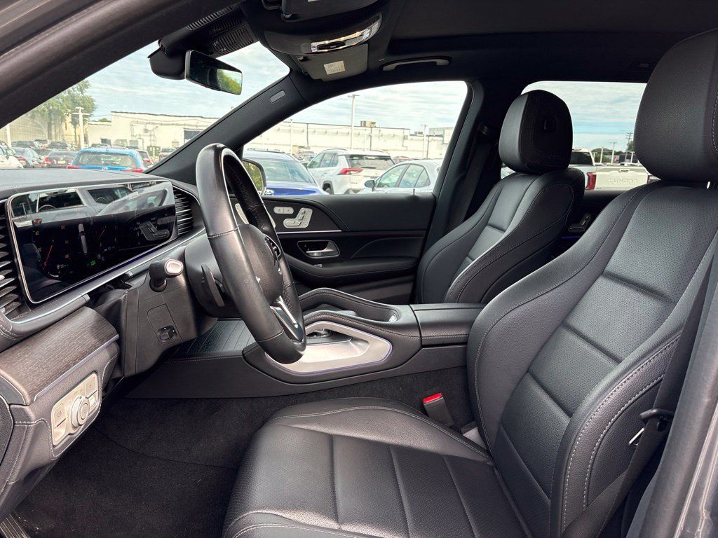 Used 2022 Mercedes-Benz GLS 450 4MATIC image 6