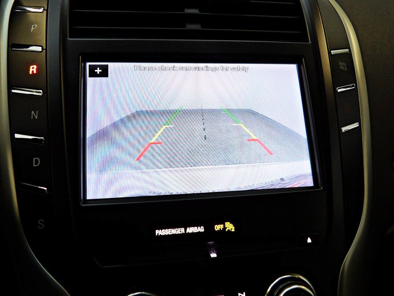 Used 2019 Lincoln MKC Select w/ Select Plus Package AWD/4WD image 18