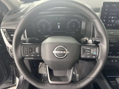 Used 2026 Nissan Rogue SL AWD/4WD image 11