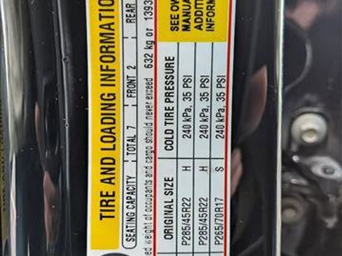 Used 2017 Cadillac Escalade ESV Luxury image 27