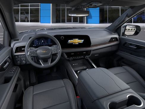 New 2026 Chevrolet Suburban Premier w/ Sun And Tow Package AWD/4WD image 15