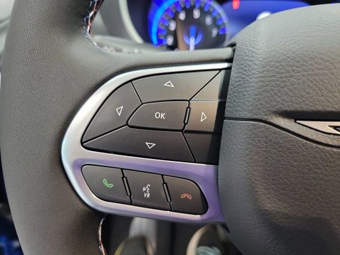 New 2027 Chrysler Pacifica Select AWD/4WD image 26