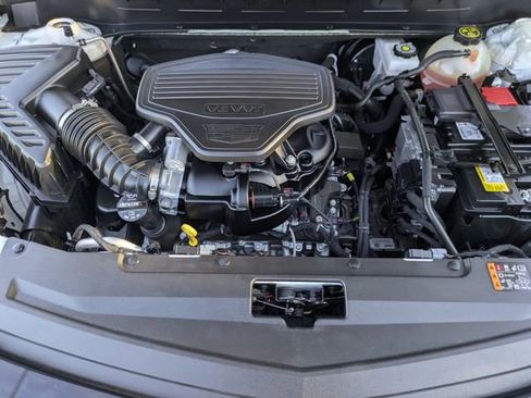 Used 2023 Cadillac XT6 Premium Luxury w/ Technology Package image 35