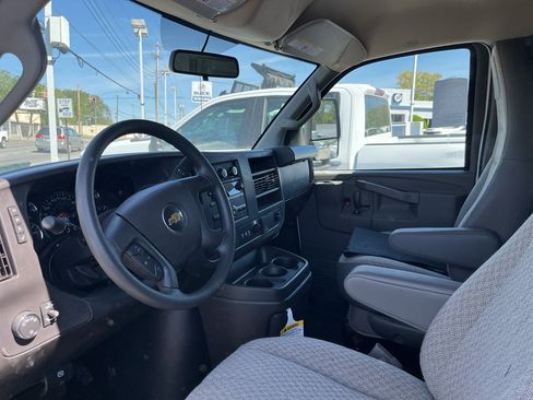 New 2025 Chevrolet Express 3500 w/ Power Convenience Package image 7