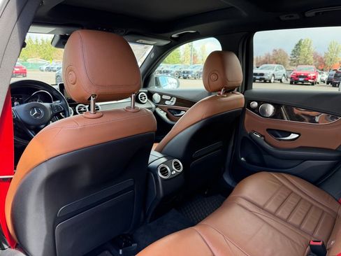Used 2019 Mercedes-Benz GLC 43 AMG 4MATIC image 33