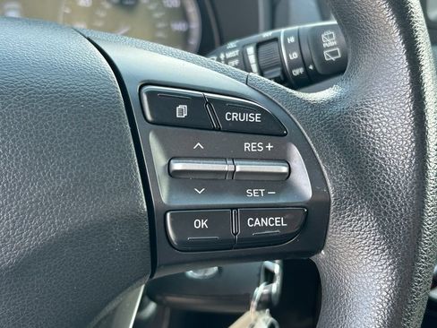 Used 2019 Hyundai Kona SE FWD image 17