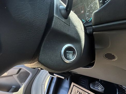 Used 2022 Ford E-Transit 148 High Roof w/ Load Area Protection Package RWD image 18