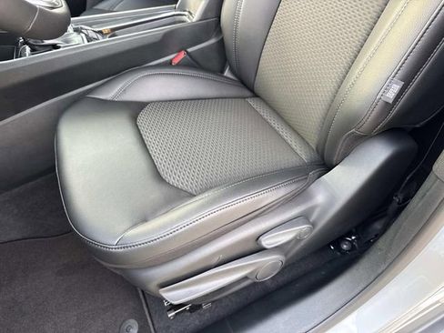 New 2026 Jeep Compass Latitude image 10