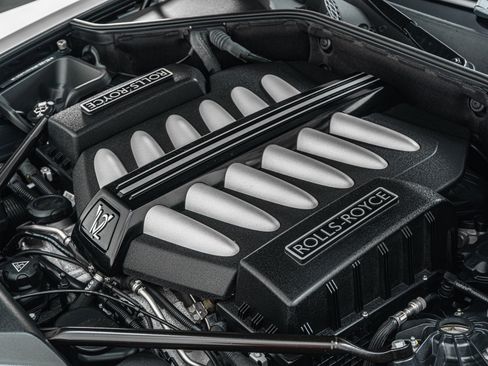 Used 2010 Rolls-Royce Ghost RWD image 46