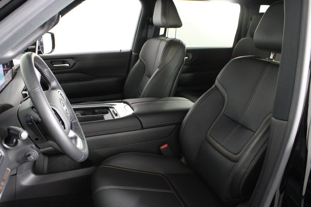 Certified 2026 Nissan Armada SL w/ Captain's Chari Seat Package RWD image 21