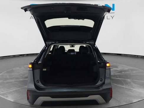 Certified 2025 Volkswagen Tiguan SE AWD/4WD image 35