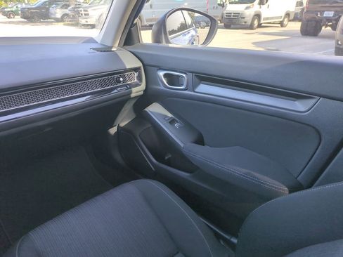 Used 2023 Honda Civic LX image 17