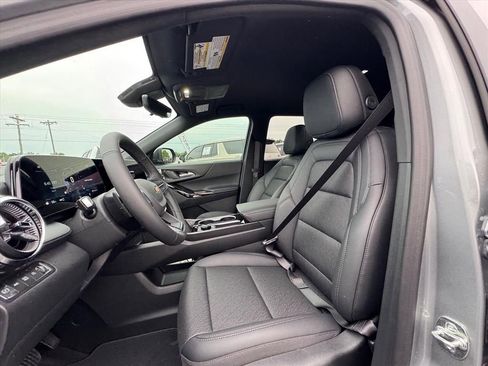 New 2026 Chevrolet Equinox LT w/ Convenience Package II AWD/4WD image 13