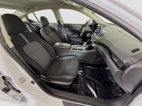 Used 2021 Nissan Sentra SV FWD image 29