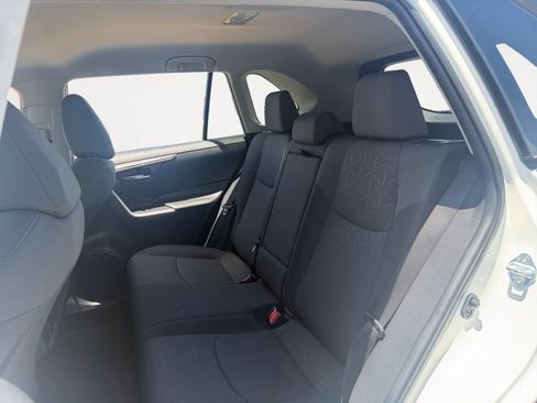 Used 2021 Toyota RAV4 XLE FWD image 13