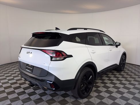Certified 2025 Kia Sportage X-Line w/ Premium Package AWD/4WD image 10