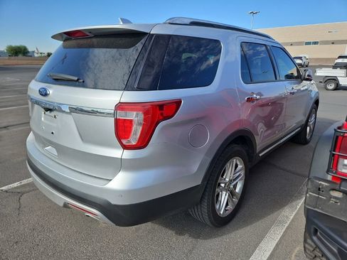 Used 2016 Ford Explorer Limited FWD image 3