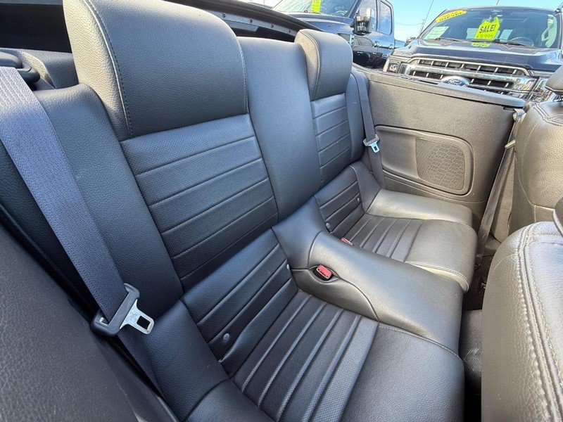 Used 2008 Ford Mustang Shelby GT500 RWD image 14