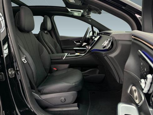 New 2026 Mercedes-Benz EQE 320 4MATIC SUV image 24