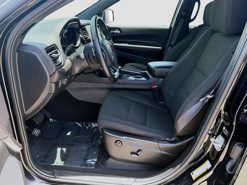 Used 2025 Dodge Durango GT AWD/4WD image 17