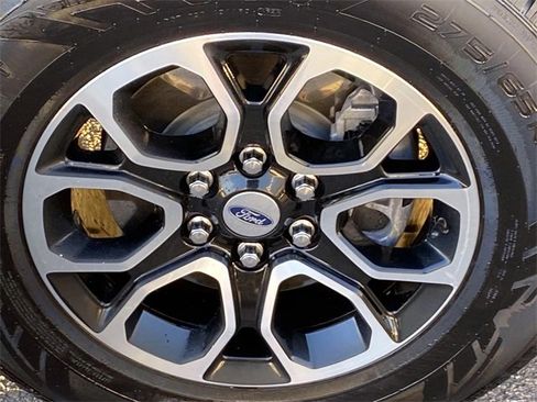 Used 2024 Ford Expedition XLT image 31