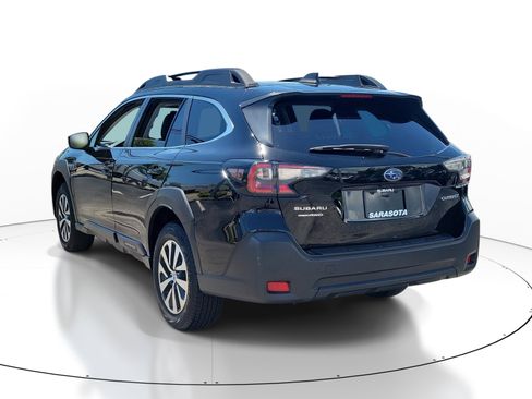 Certified 2023 Subaru Outback Premium AWD/4WD image 4