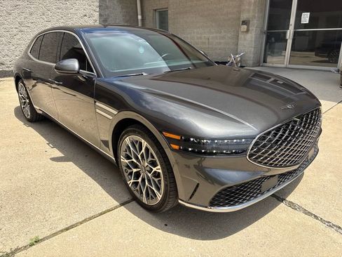 Used 2023 Genesis G90 3.5T AWD/4WD image 5