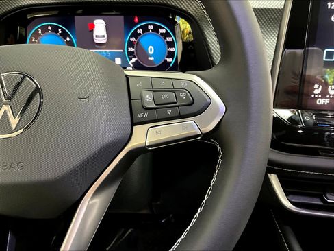 New 2026 Volkswagen Atlas Cross Sport SEL image 18