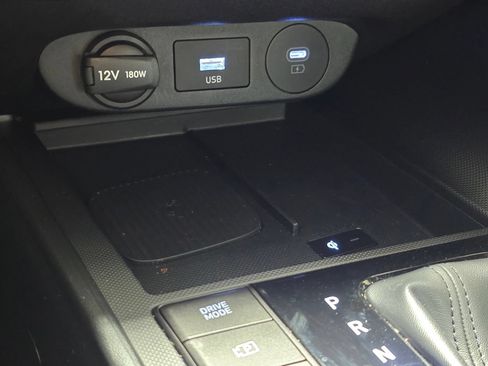 Certified 2025 Hyundai Elantra Sport FWD image 28