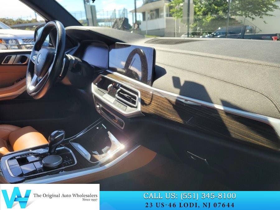 Used 2021 BMW X5 xDrive40i w/ Premium Package 2 AWD/4WD image 19