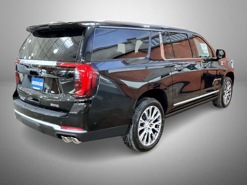 New 2026 GMC Yukon XL Denali w/ Sun & Power Step Package AWD/4WD image 5