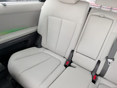 Certified 2024 Hyundai Ioniq 5 Limited AWD/4WD image 12