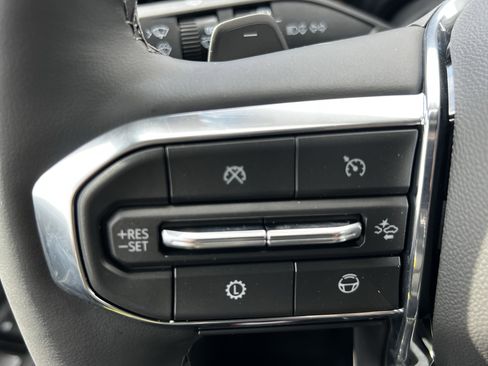 New 2026 GMC Yukon XL Denali w/ Denali Reserve Package image 10