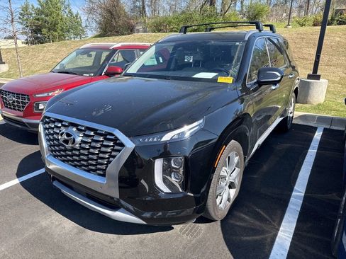 Used 2021 Hyundai Palisade Limited image 1