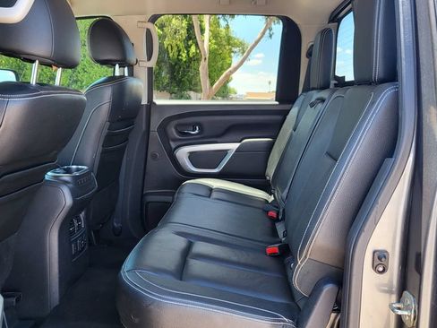Used 2016 Nissan Titan SV AWD/4WD image 23