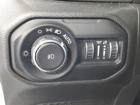 Used 2022 Jeep Wrangler Unlimited Sport image 13