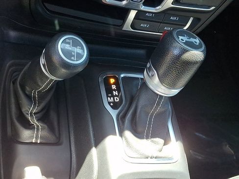 Used 2020 Jeep Wrangler Unlimited Sahara AWD/4WD image 26