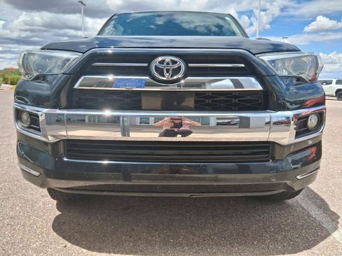 Used 2020 Toyota 4Runner Limited AWD/4WD image 9