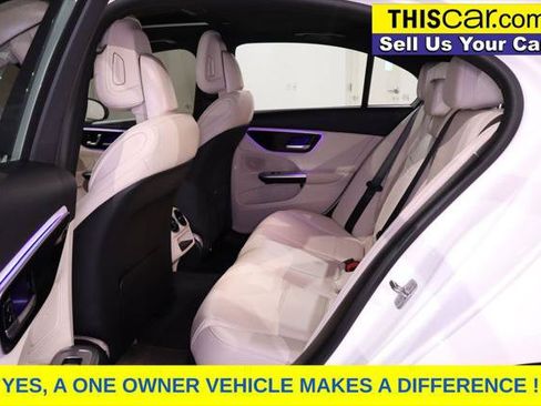 Used 2024 Mercedes-Benz C 300 Sedan image 11