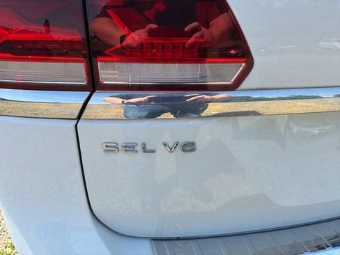 Used 2021 Volkswagen Atlas SEL Premium AWD/4WD image 6