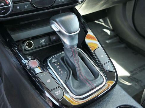 Used 2020 Kia Soul GT-Line Turbo FWD image 22