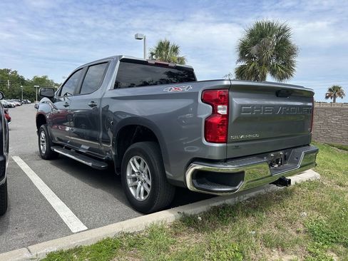 Used 2022 Chevrolet Silverado 1500 LT w/ Bed Protection Package AWD/4WD image 6