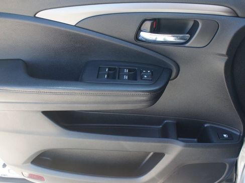 Used 2019 Honda Passport Sport image 28
