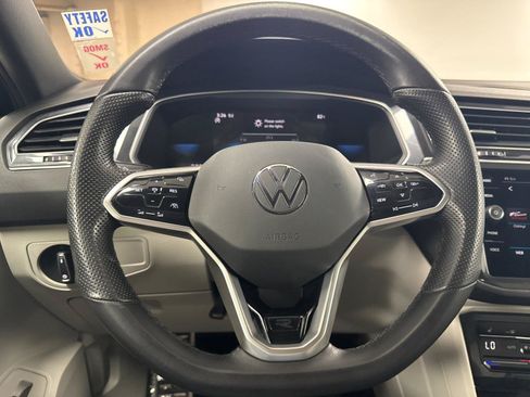 Used 2024 Volkswagen Tiguan SE R-Line AWD/4WD image 22