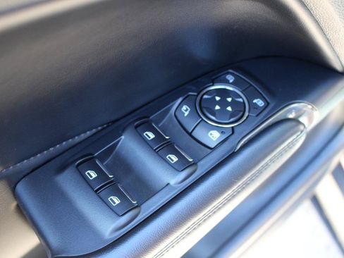 Used 2018 Lincoln MKC Reserve w/ Lincoln MKC Climate Package AWD/4WD image 12