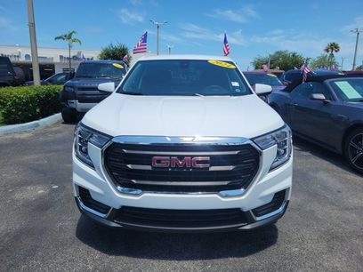 Used 2024 GMC Terrain SLE