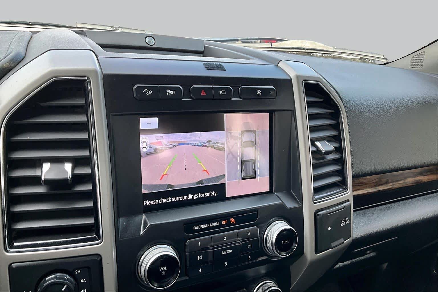 Used 2019 Ford F150 Lariat w/ Equipment Group 502A Luxury AWD/4WD image 27