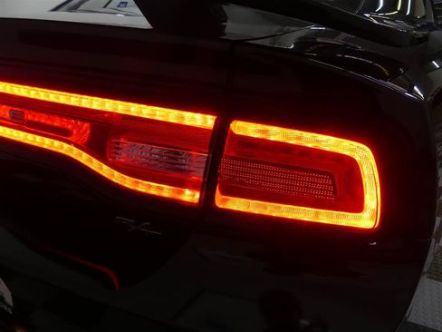 Used 2014 Dodge Charger R/T image 16